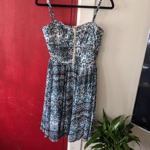 Guess Los Angeles Size 8 Midi Flow Dress Black Blue Leopard Print Straps Adjust